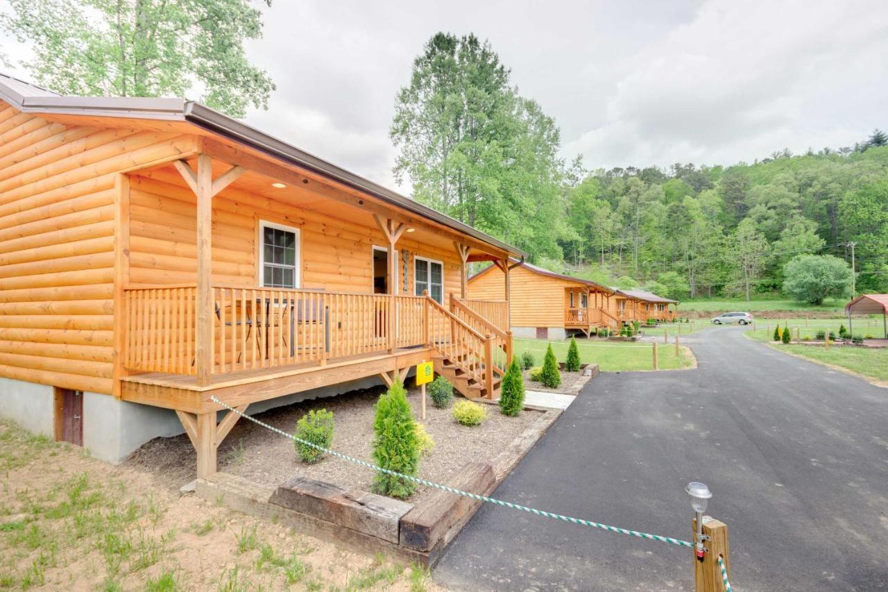 Bears Den Cabin With Porch About 5 Mi To Bryson City! מראה חיצוני תמונה