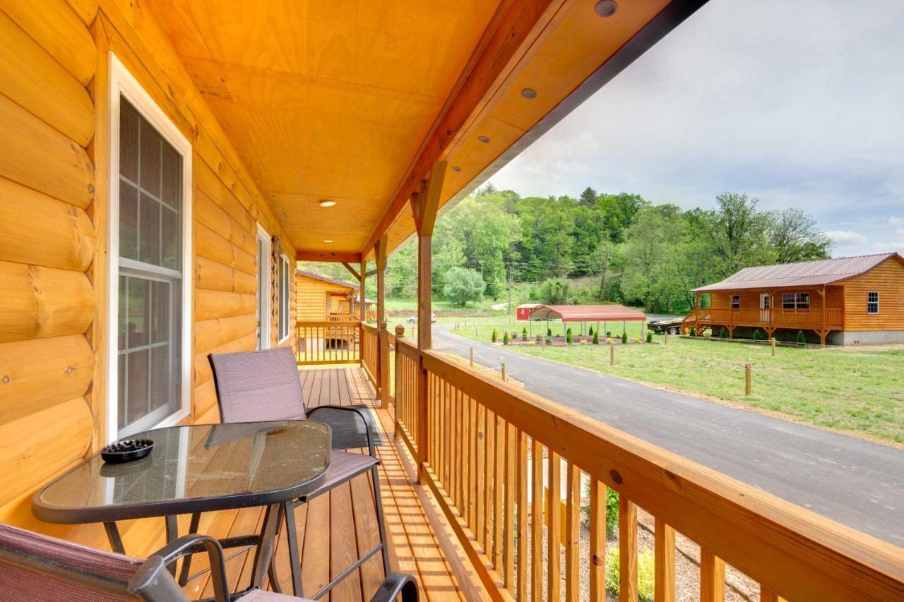 Bears Den Cabin With Porch About 5 Mi To Bryson City! מראה חיצוני תמונה